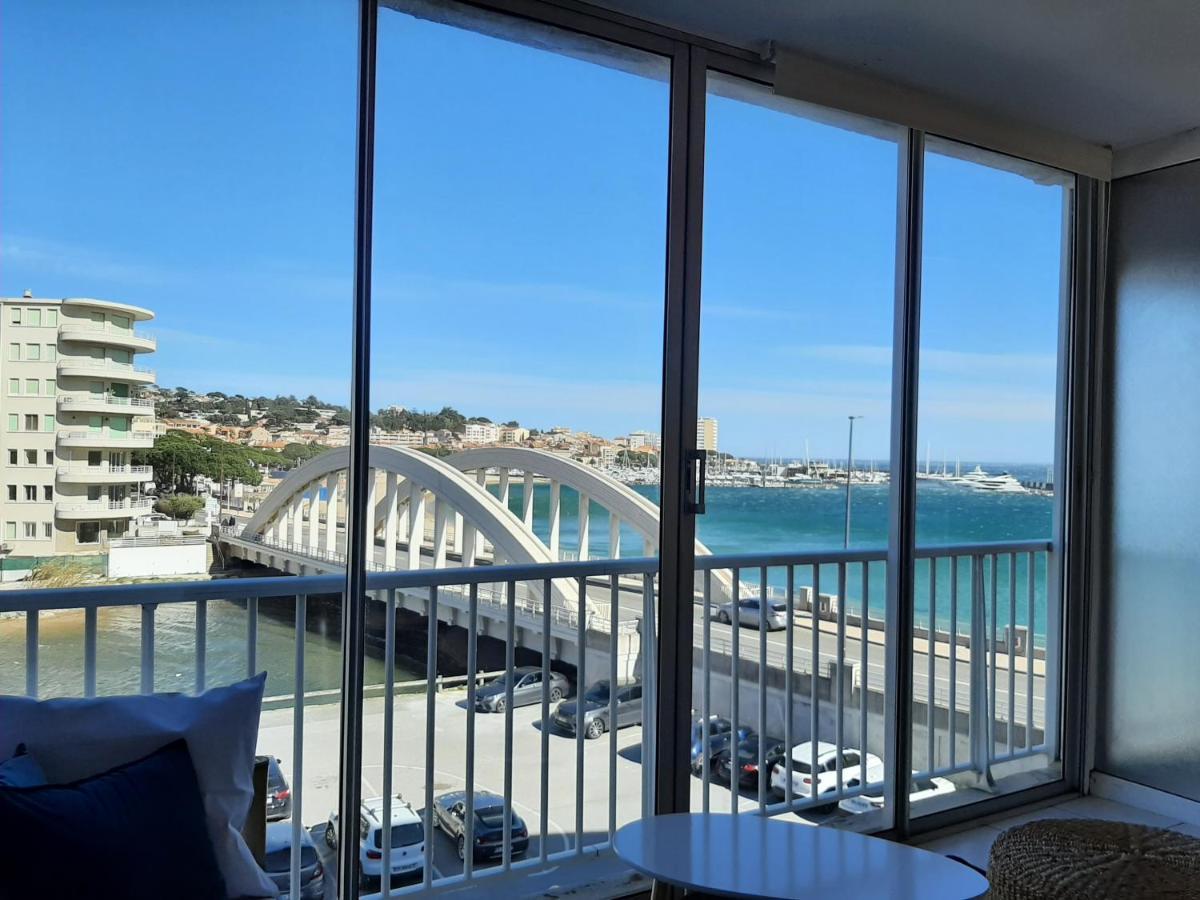 Front De Mer Golfe De Saint-Tropez 圣马克西姆 外观 照片
